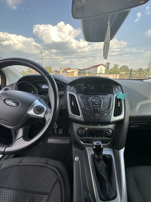 Ocazie Vand Ford Focus Mk3 + jante/cauciucuri