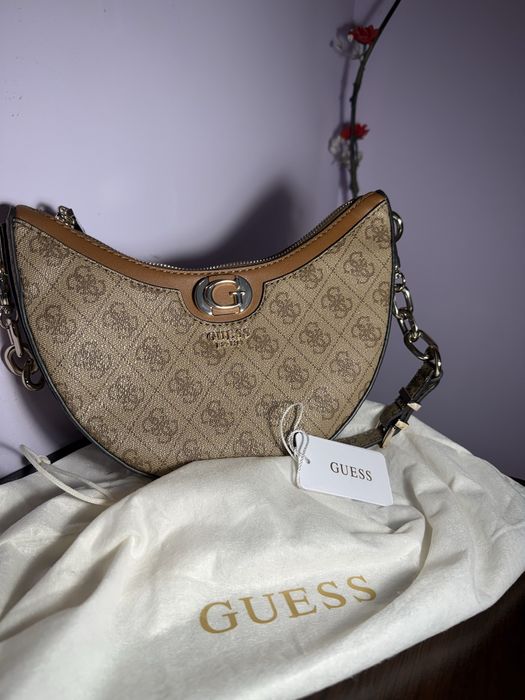 Чанта guess.