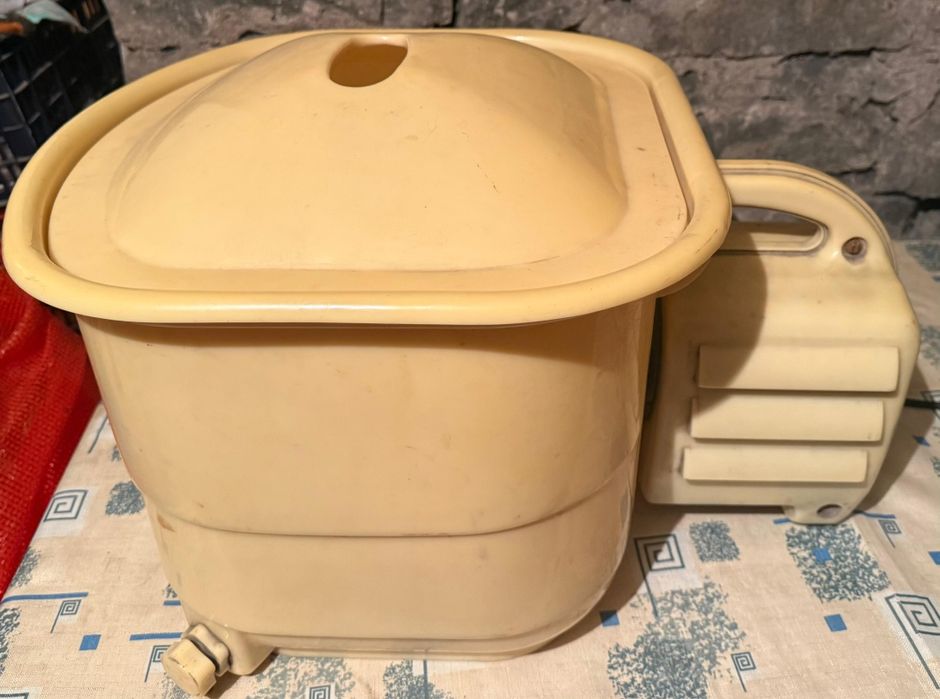 Продаю стиральную машинку " малютка"