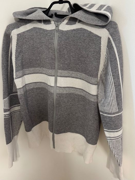 Суитшърт с качулка