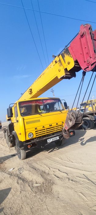 Avtokran sotiladi KC-4572