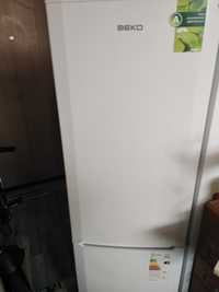 Продам Холодильник Beko