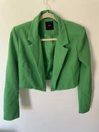 Страхотно зелено сако
