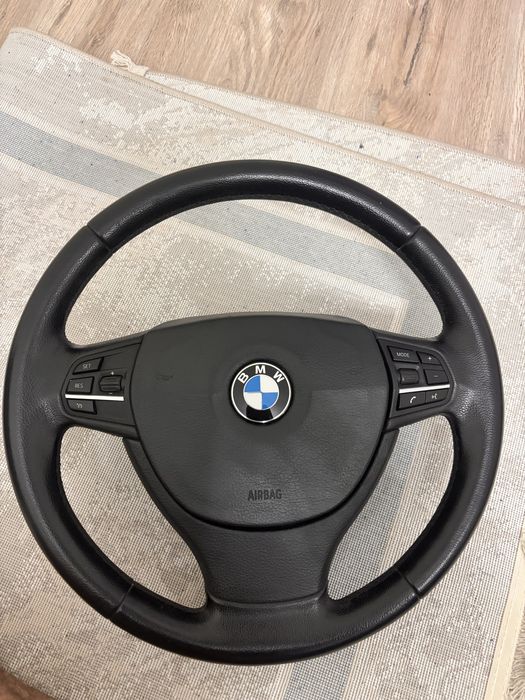 Продам руль бмв ф10