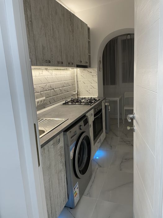 Inchiriez garsoniera