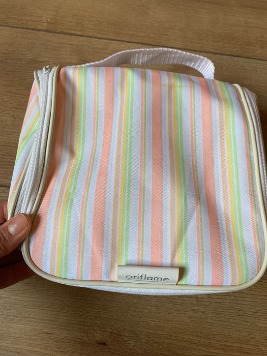 Косметичка дорожная oriflame