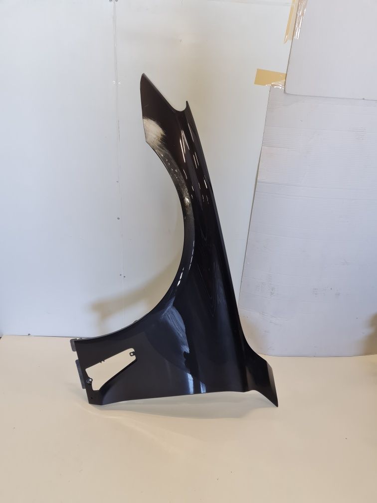 Aripa stânga fata BMW seria 7 G11 G12 / an-2014-2018 OEM