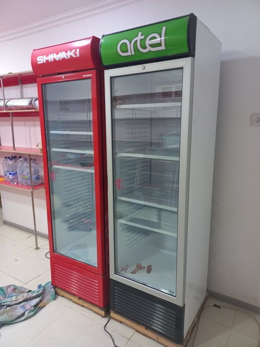 Холаделник витрина