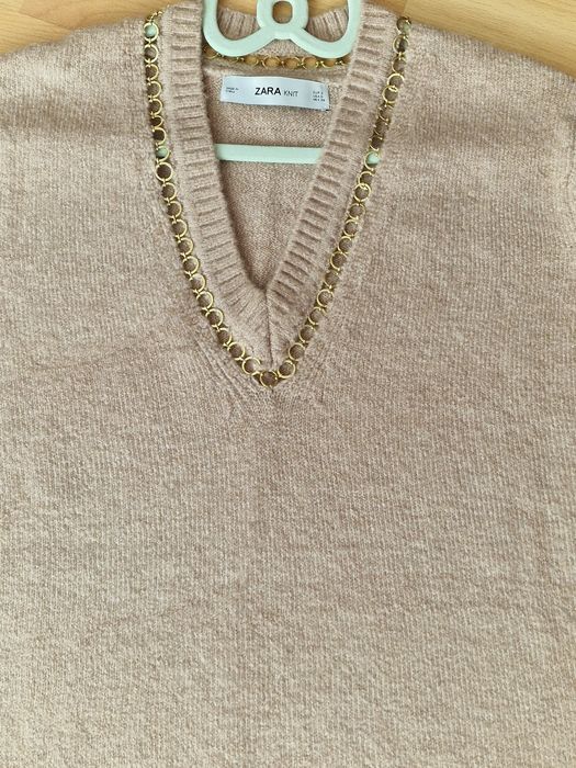 Pulovar Zara,insertii metalice aurii,super model