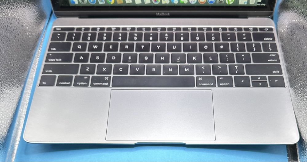Лаптоп MacBook (Retina, 12-inch, Early 2015)