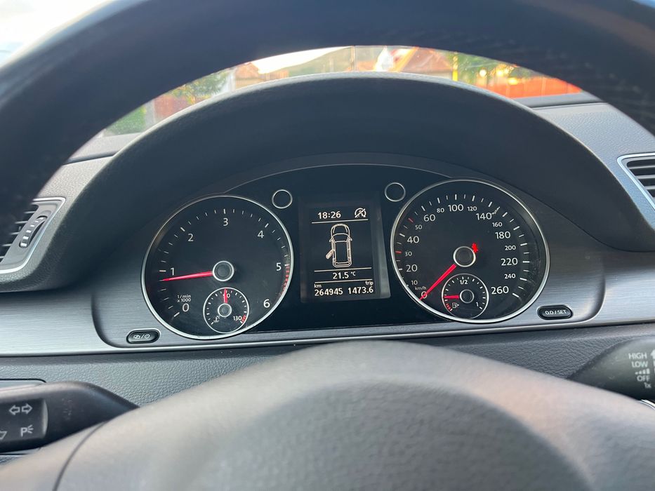 Passat B7 break fabricat 2013 diesel 140 cp proprietar