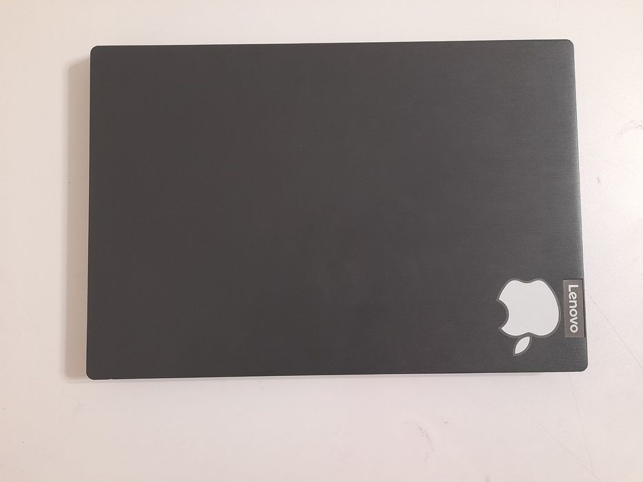 Lenovo noutbuki 4/256gb choshimchalari bilan tez ishlaydi