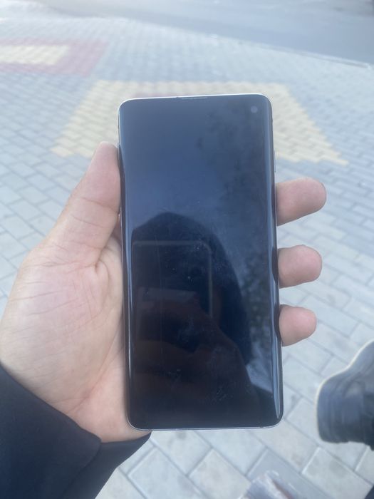 Самсунг с 10 сатылады