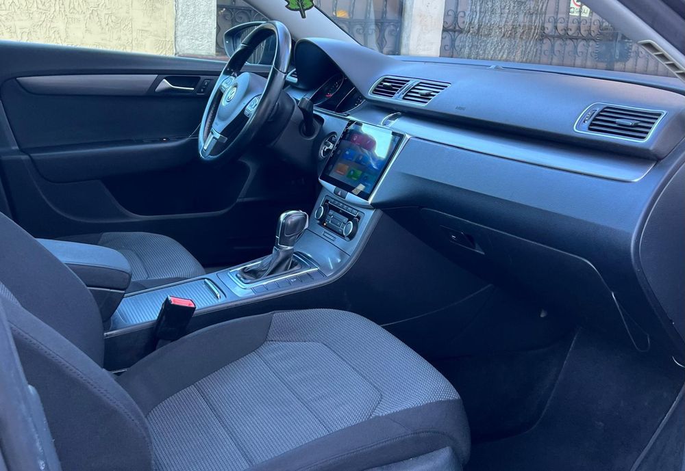 Wolkswagen Passat 2.0tdi cutie automata berlina