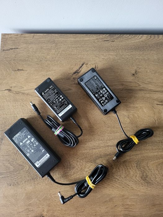 Alimentator 24V mufa 5,5x2,5mm