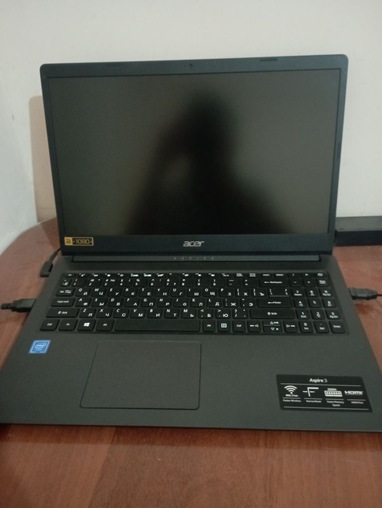 Acer aspire 3 deyarli ishlatilmagan