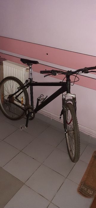 Vând bicicleta cu sitem Shimano