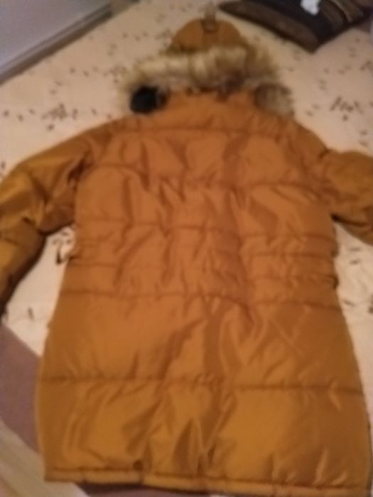 Haina de iarna Zara man ca noua