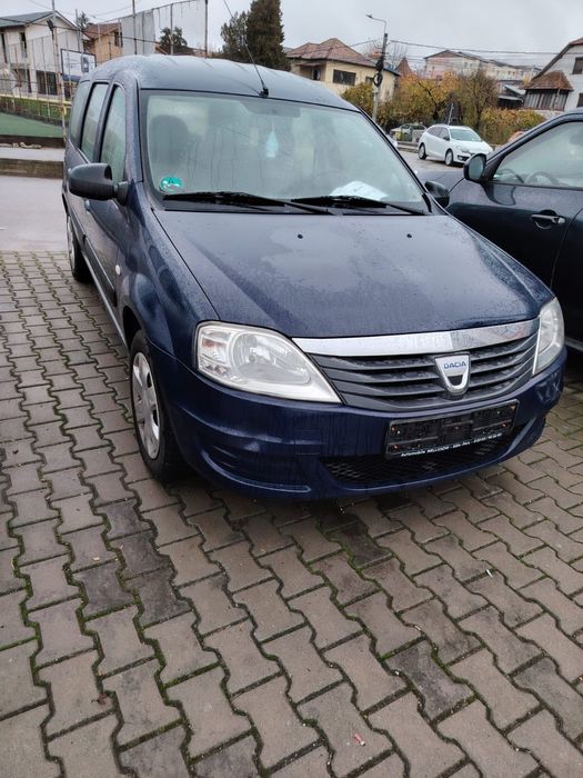 Vand Dacia Logan Mcv 1.6mpi/5 locuri /2011 euro5.
