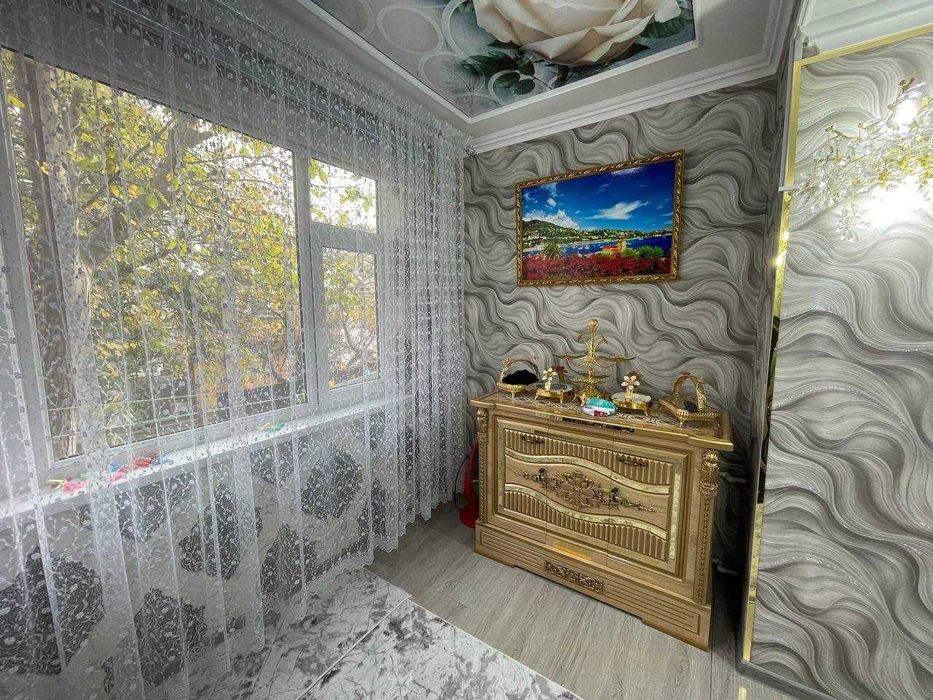 Срочно 2 хонали квартира сотилади №372