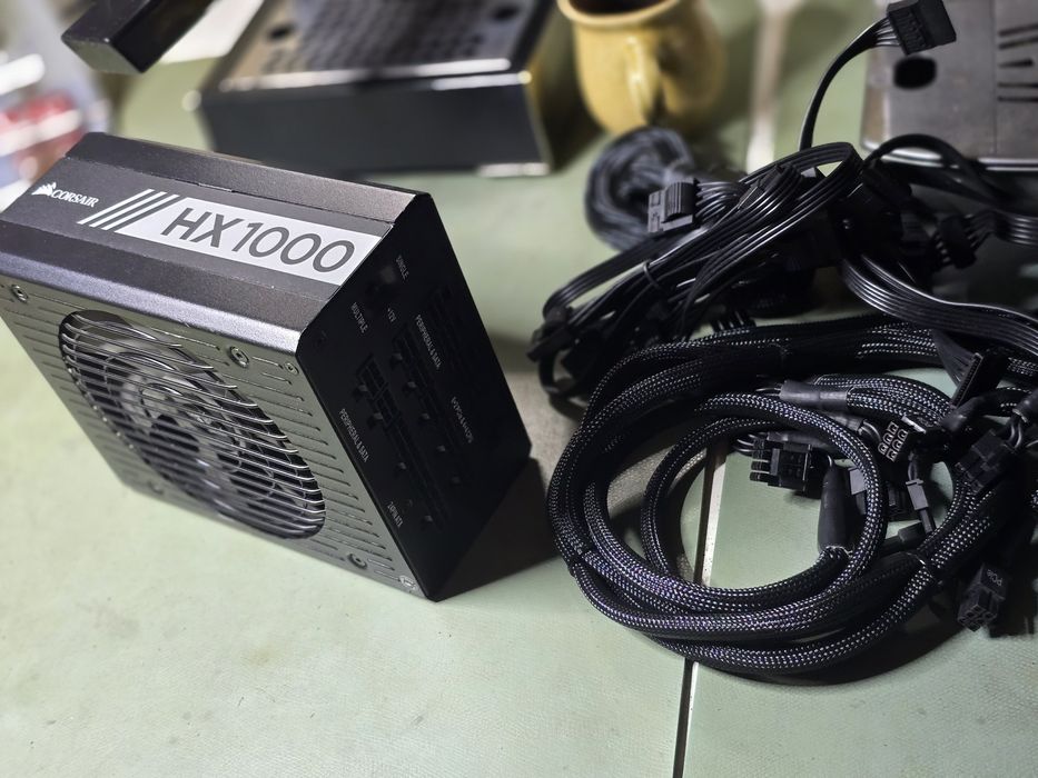 Vand sursa Corsair Hx1000 Platinum impecabilă