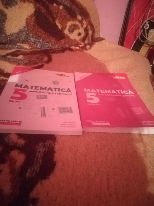 Vând Carte de Matematica