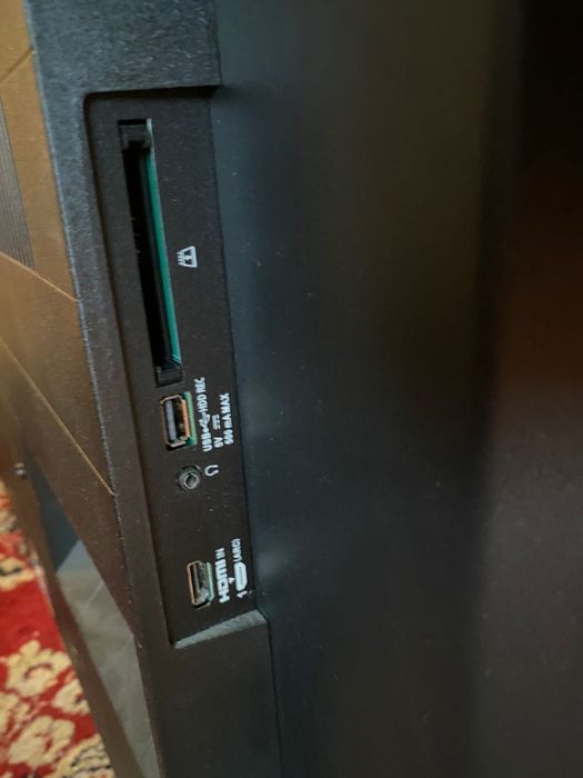 Телевизор Sony 43 инча