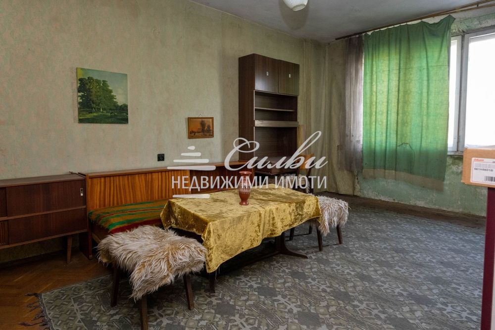 Четиристаен ТУХЛЕН апартамент с ГАРАЖ в  района на Куршун чешма