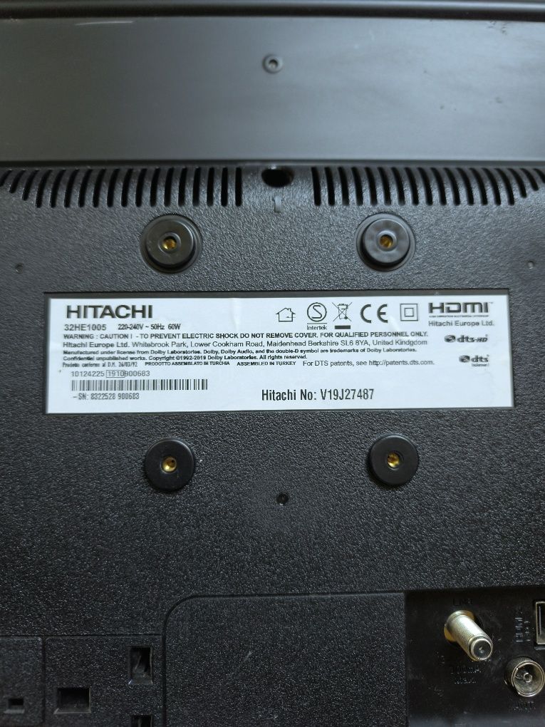 Телевизор HITACHI ,32 инча(за части)