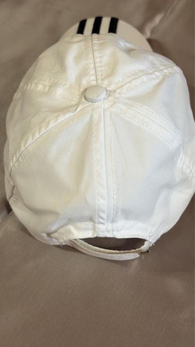 Sapca adidas in stare buna
