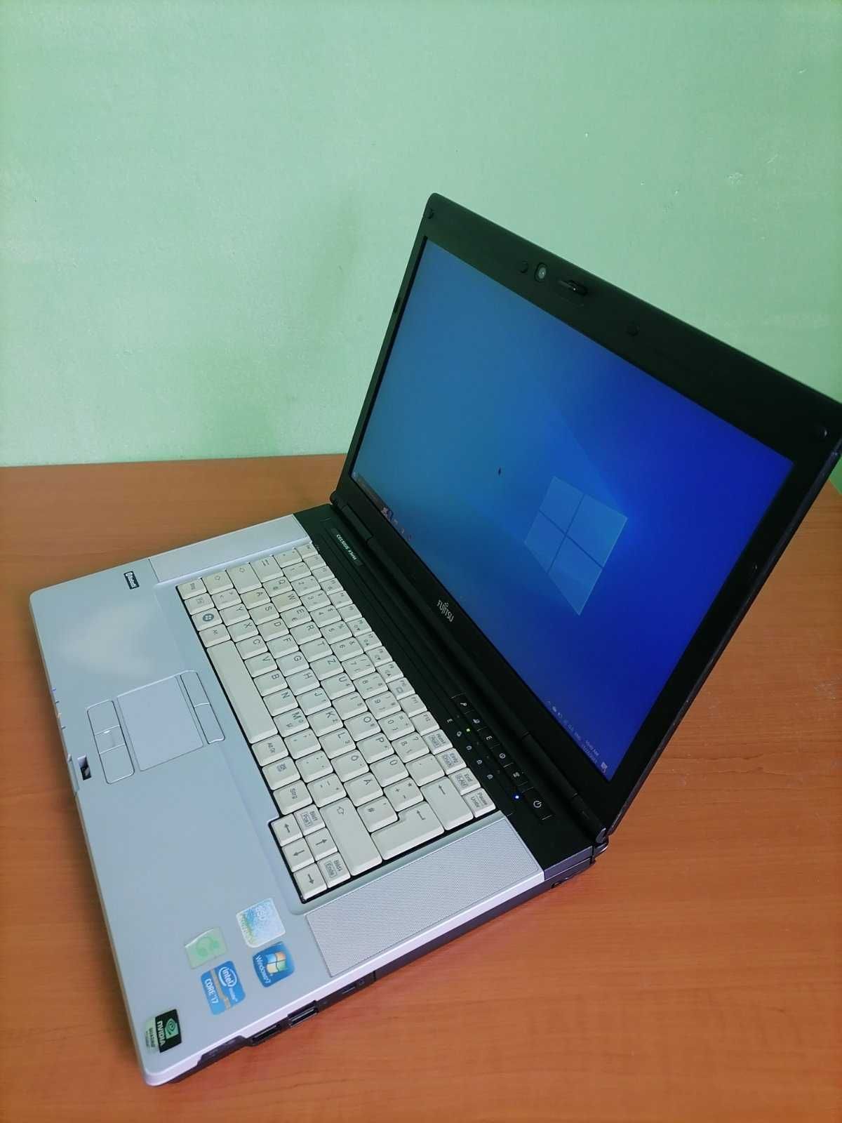 Лаптоп Fujitsu Celsius H710 / i7 - 2720QM / 8GB RAM / QUADRO 1000M 2GB