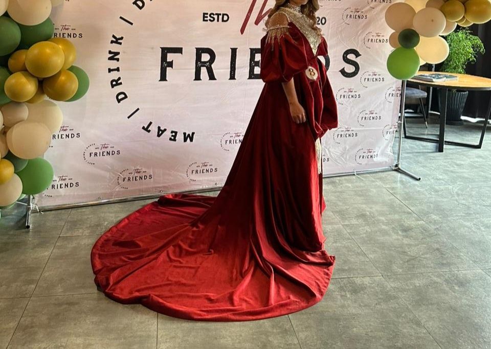 Платье найль красное вечернее