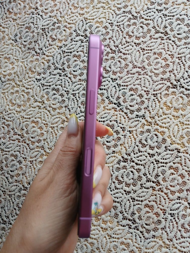 Мобилен телефон iPhone 16