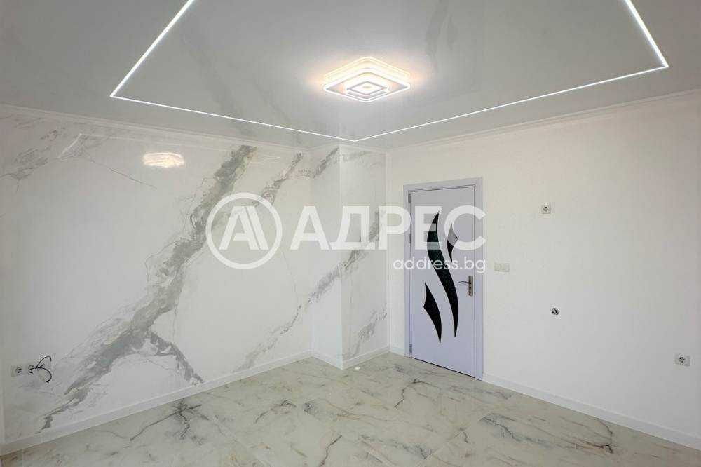 Продава се Двустаен апартамент в Разград, Варош - 68 кв.м за 1268 €/кв.м - Снимка #2
