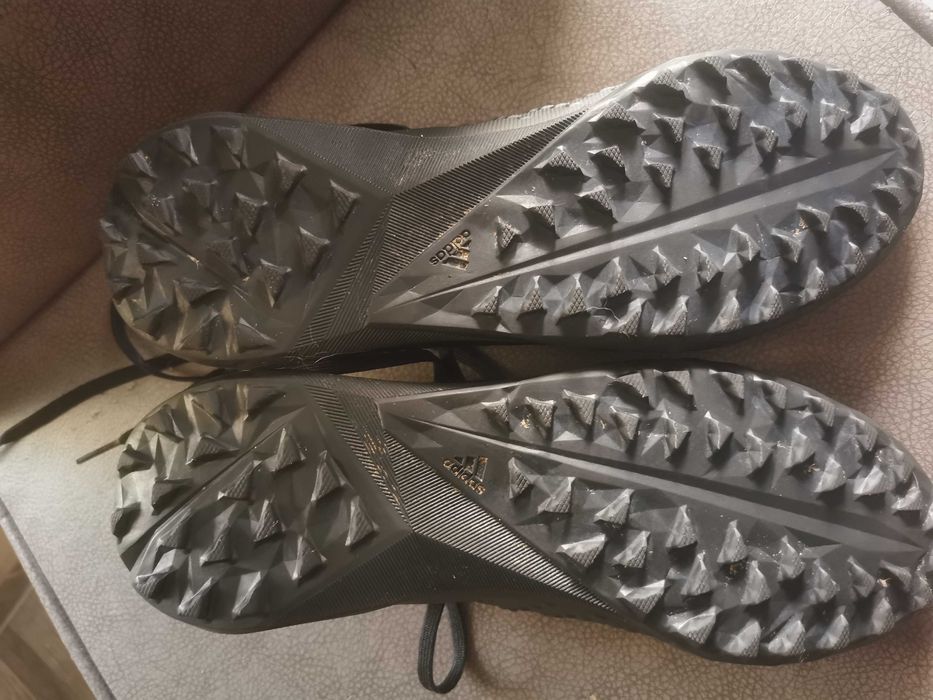Футболни обувки-стоножки  adidas Predator Accuracy.3 Tf : номер 38
