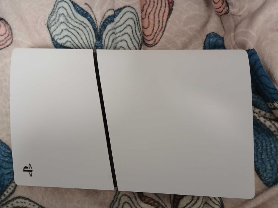 Ps5 slim 848gb disk+cont jocuri skinuri etc fara maneta