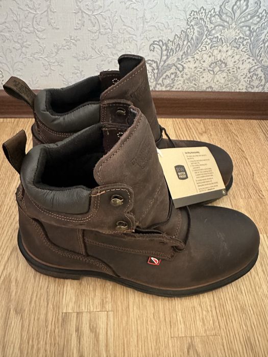 Новые ботинки от Red Wing.