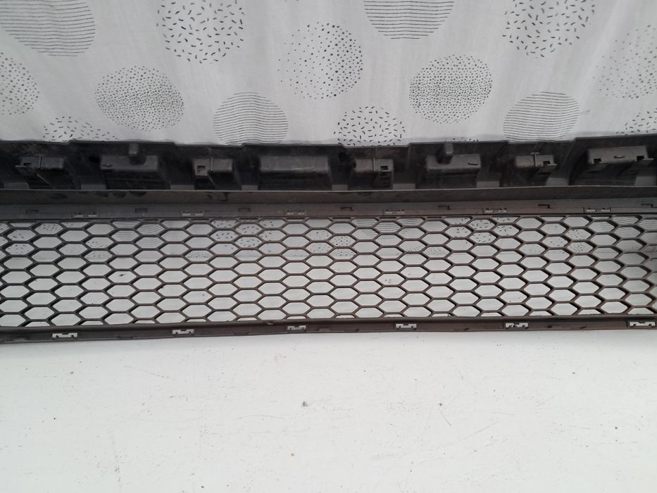Грил решетка броня Renault Trafik 2018/24г