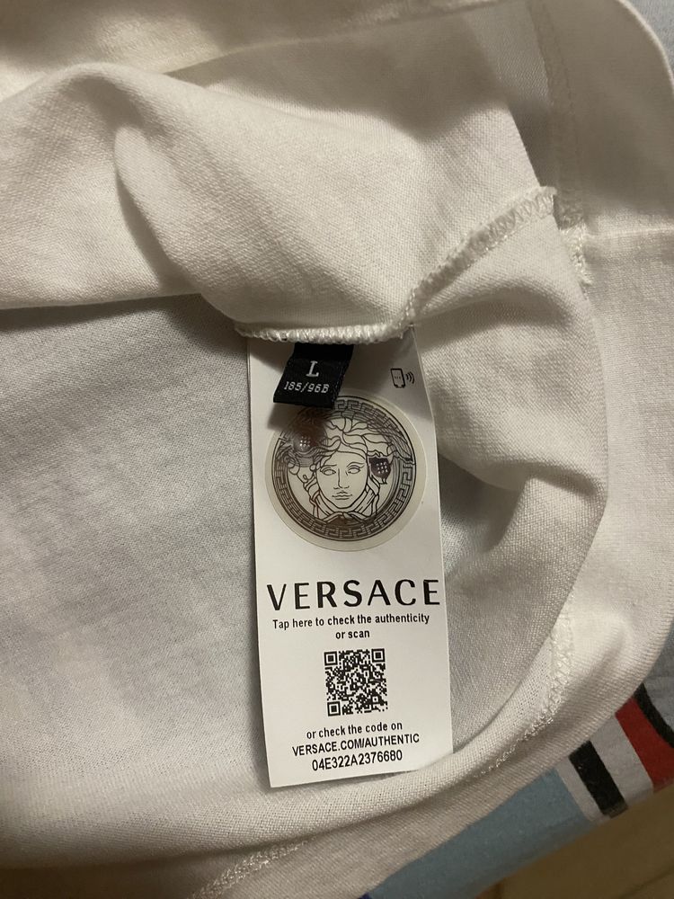 Tricou Versace, mărimea L slim fit