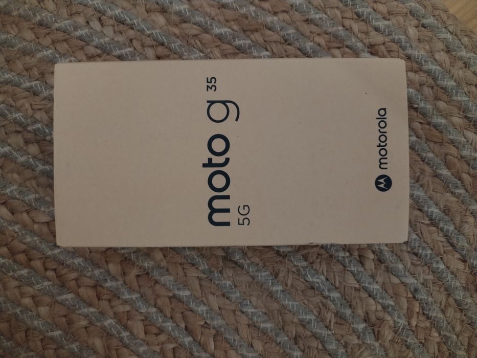 Продавам чисто нов Motorola G35 - запечатан, с гаранция!