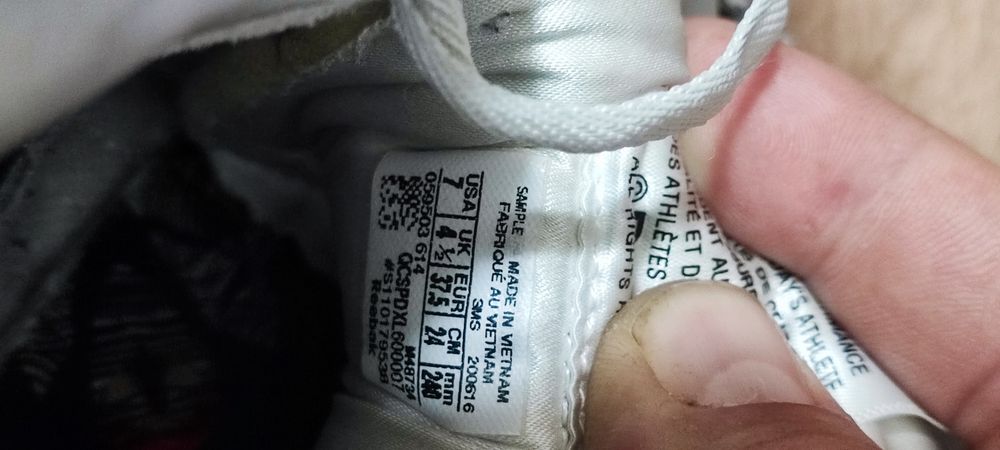 Reebok ventilator Nr 37.5 se potrivesc la 38.5