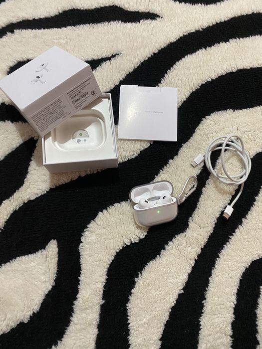 Vand casti air pods pro 2