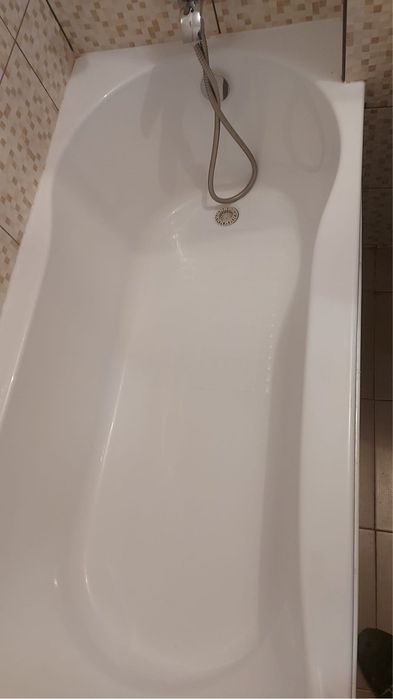 Cada acril 170 x 70 cu masca si suport in stare foarte buna