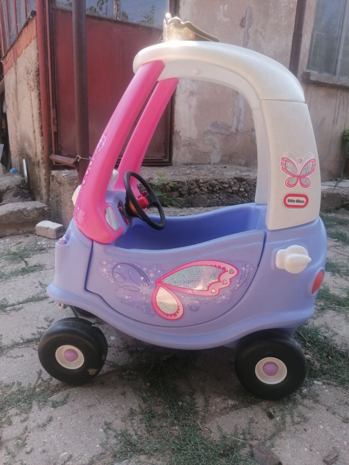 Кола за бутане little tikes