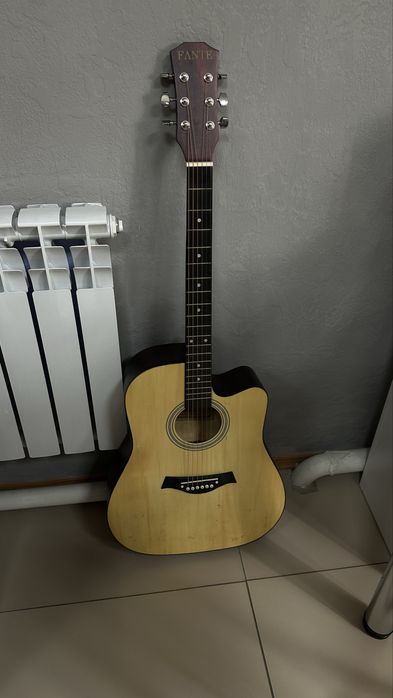 Продам гитару акустическую