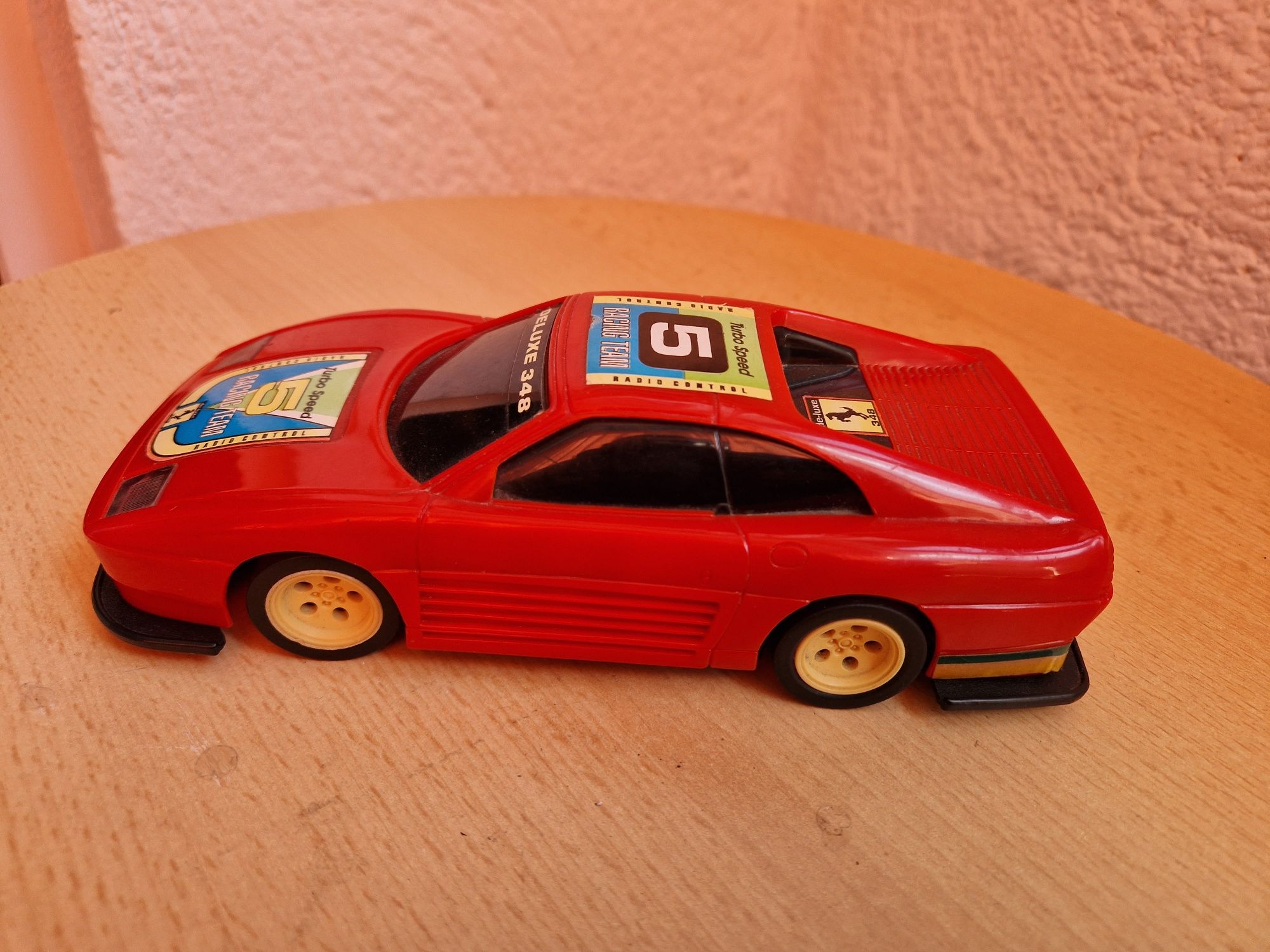 Macheta,masina veche,  vintage din plastic.  Ferrari  348 de luxe. Chi