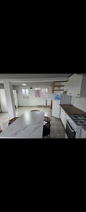 Inchiriez apartament 3 camere in aiudul de sus
