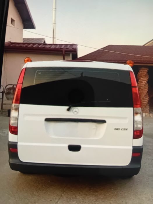 Mercedes Benz vito 8+1 long