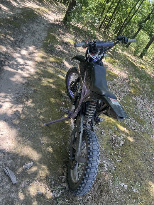 Vând cross 125 hidranat