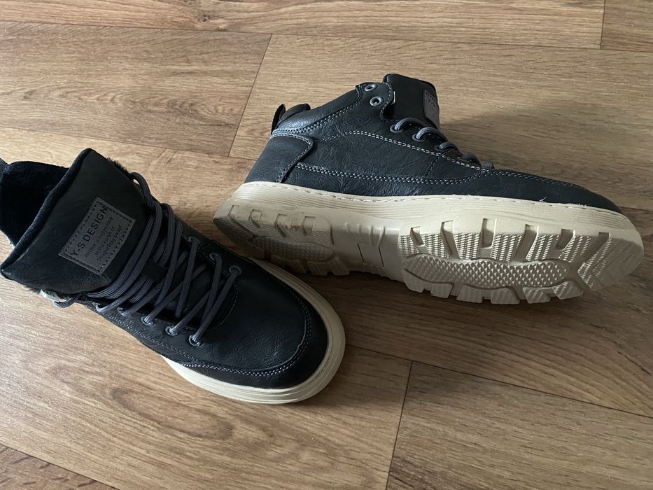 Продам зимние  ботинки торг